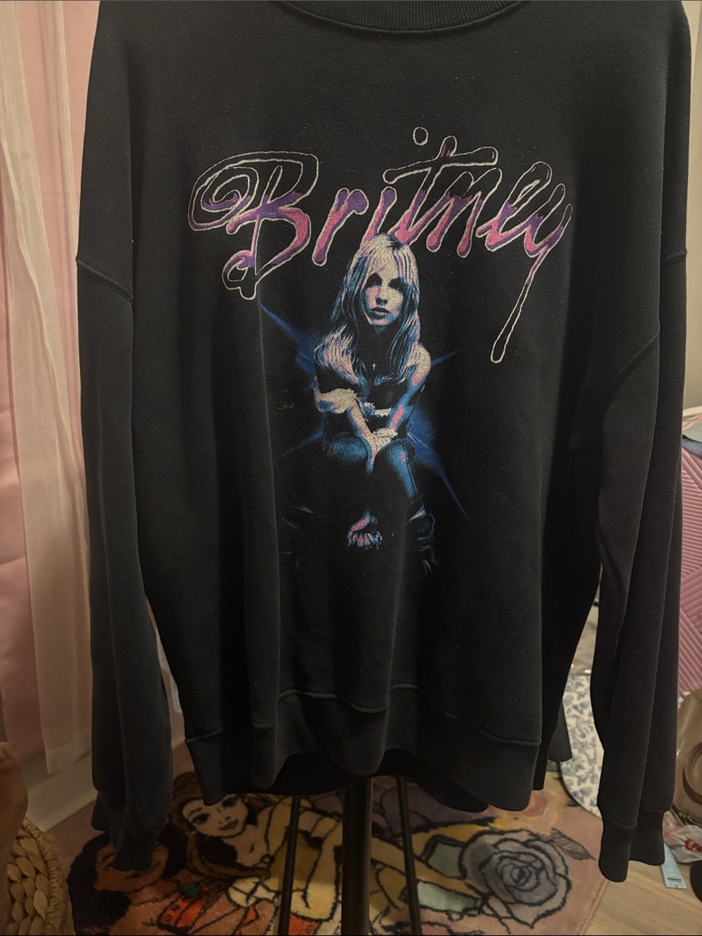 Abercrombie & Fitch Black Britney Graphic Crewneck